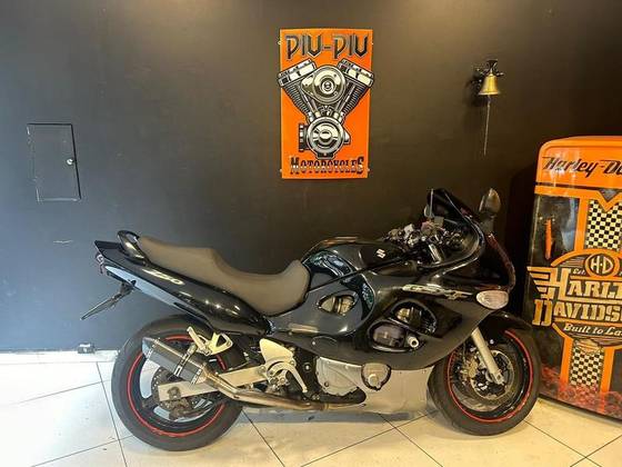 SUZUKI GSX 750 F 